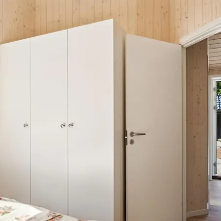 Semesterbostad Vojdan - 600m From The Sea By Interhome *