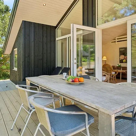 Semesterbostad Vojdan - 600m From The Sea By Interhome *