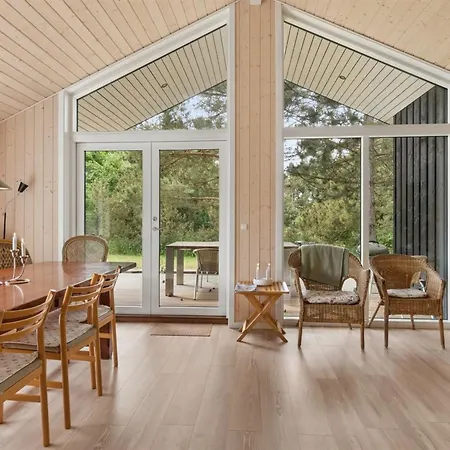 Holiday home Vojdan - 600m From The Sea By Interhome *
