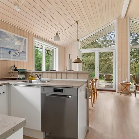Vojdan - 600m From The Sea By Interhome *