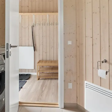 Vojdan - 600m From The Sea By Interhome
