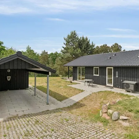 Vojdan - 600m From The Sea By Interhome